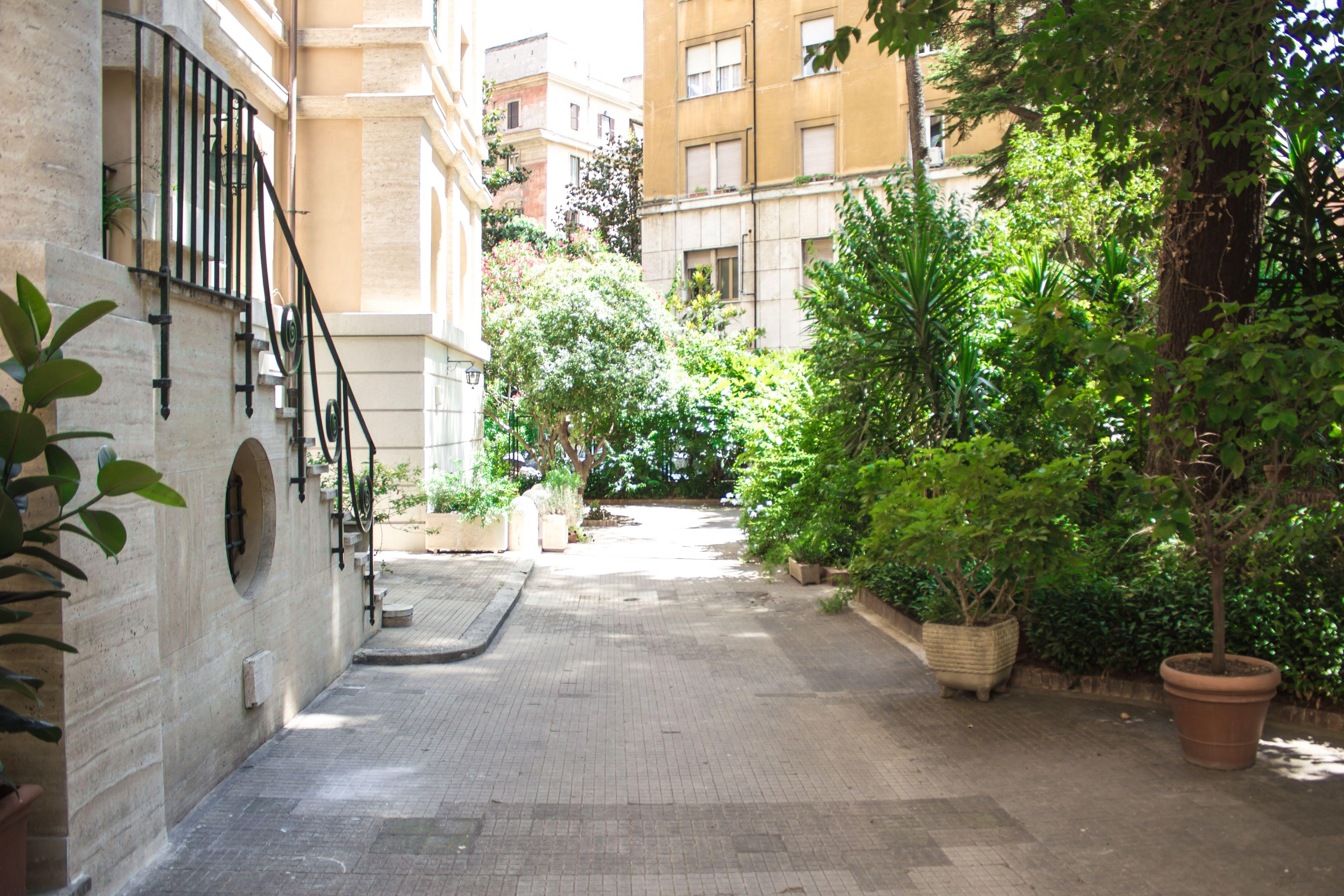 Gardenia Suite, Rome